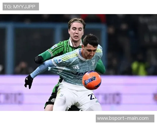 尤文图斯6-2大胜里昂争议判罚引发全场热议与惊喜瞬间