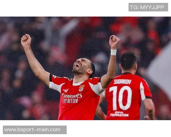 欧冠激战本菲卡逆转曼城红牌争议引发全场热议 欧冠激战本菲卡逆转曼城红牌争议引发全场热议